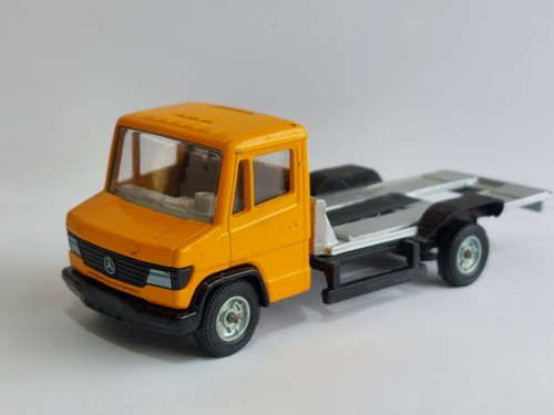 Mercedes 809d car - ,