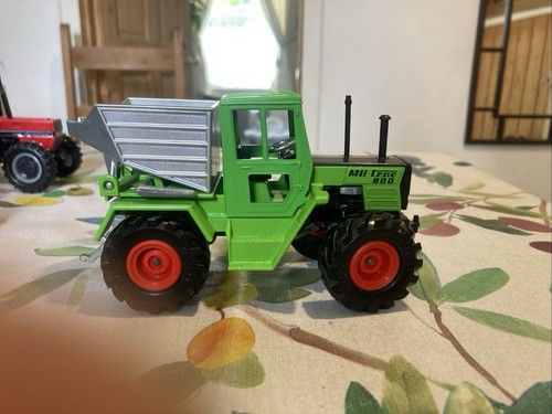 Siku trac 800 - siku, cast